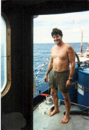 First_Christmas_Island_trip_10-99_Engine_repairs.jpg