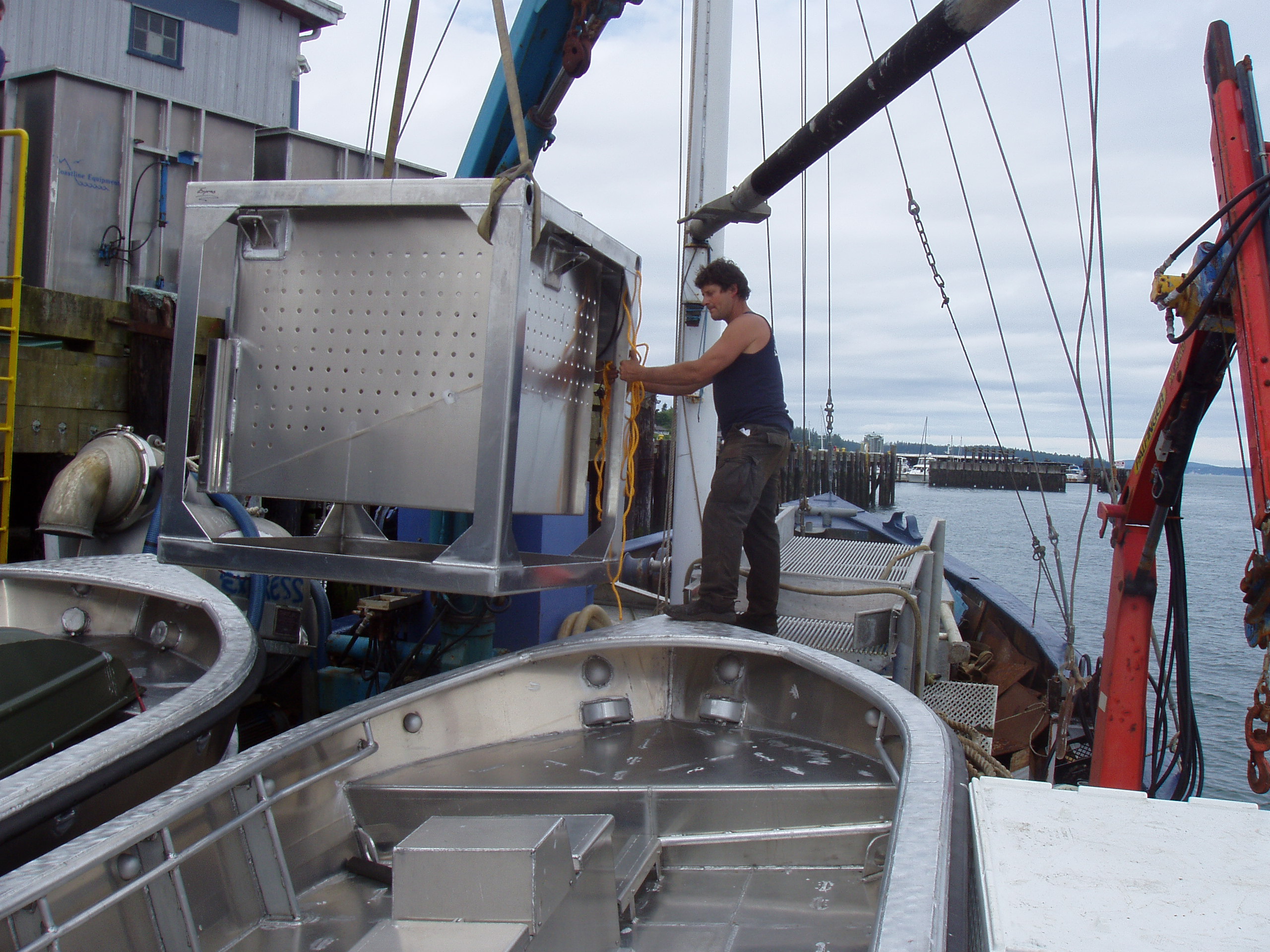 loadingCargoatAnacortes.jpg